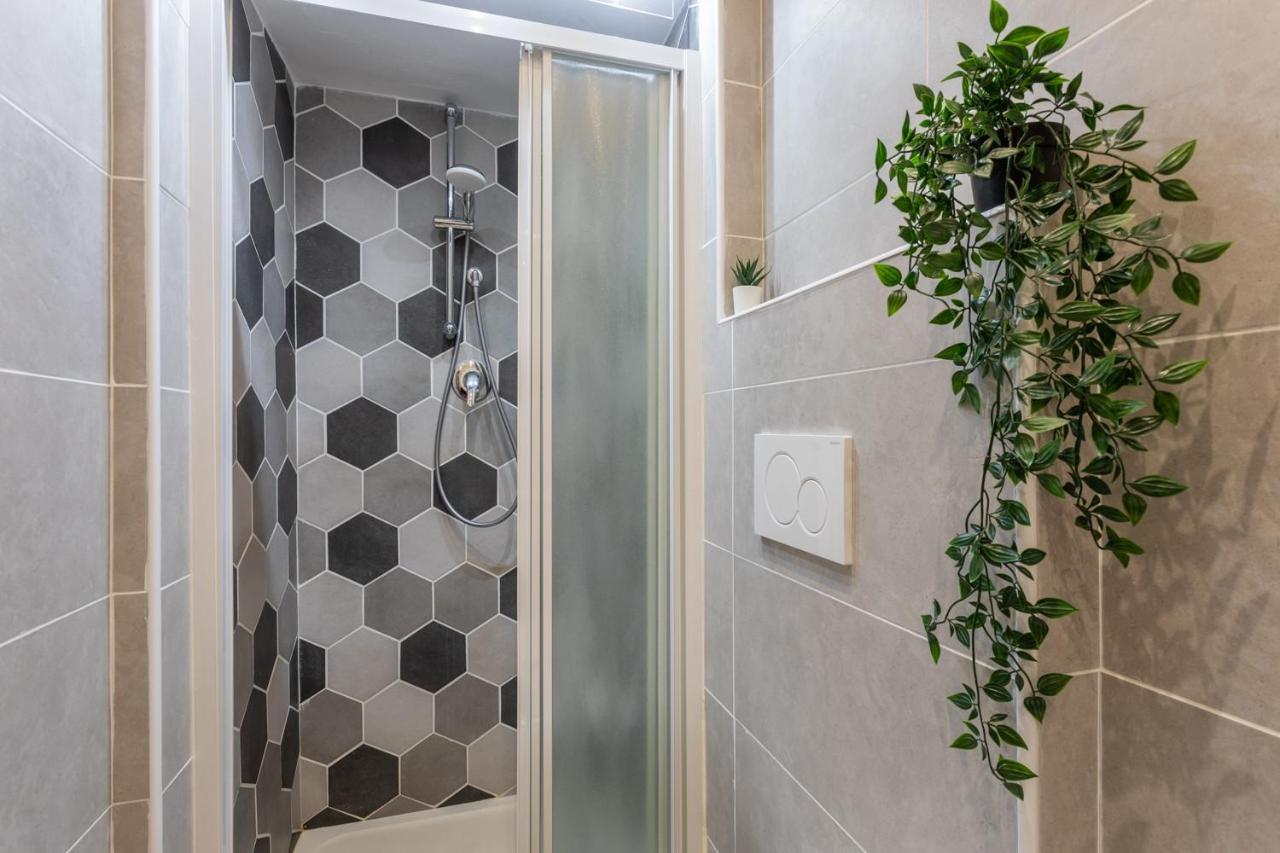 Special 10 Apartment By Wonderful Italy Turin Exterior photo